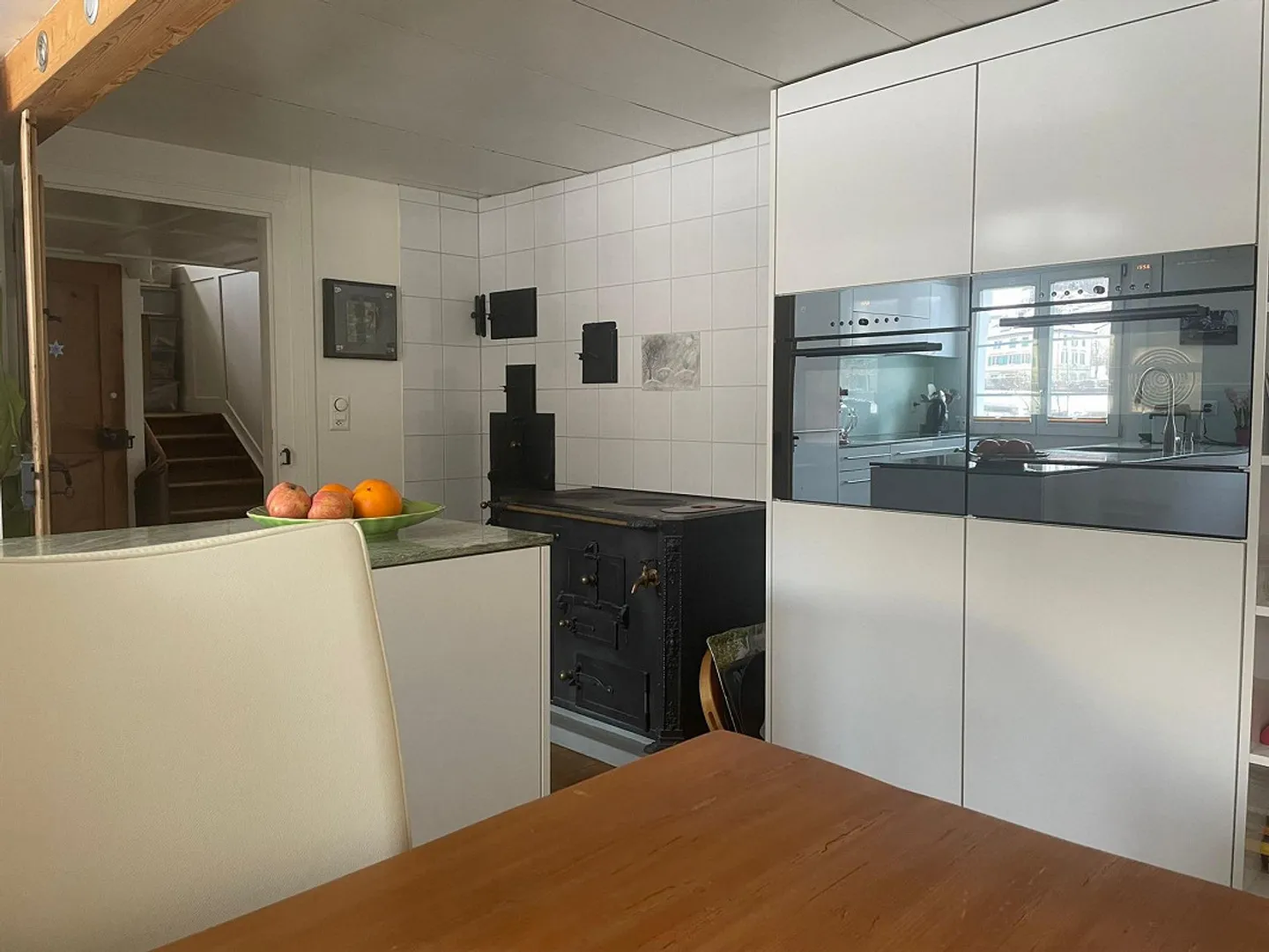 Appartement en duplex lumineux de 5,5 pièces fraîchement rénové dans le meilleur emplacement - Photo 8 sur 29