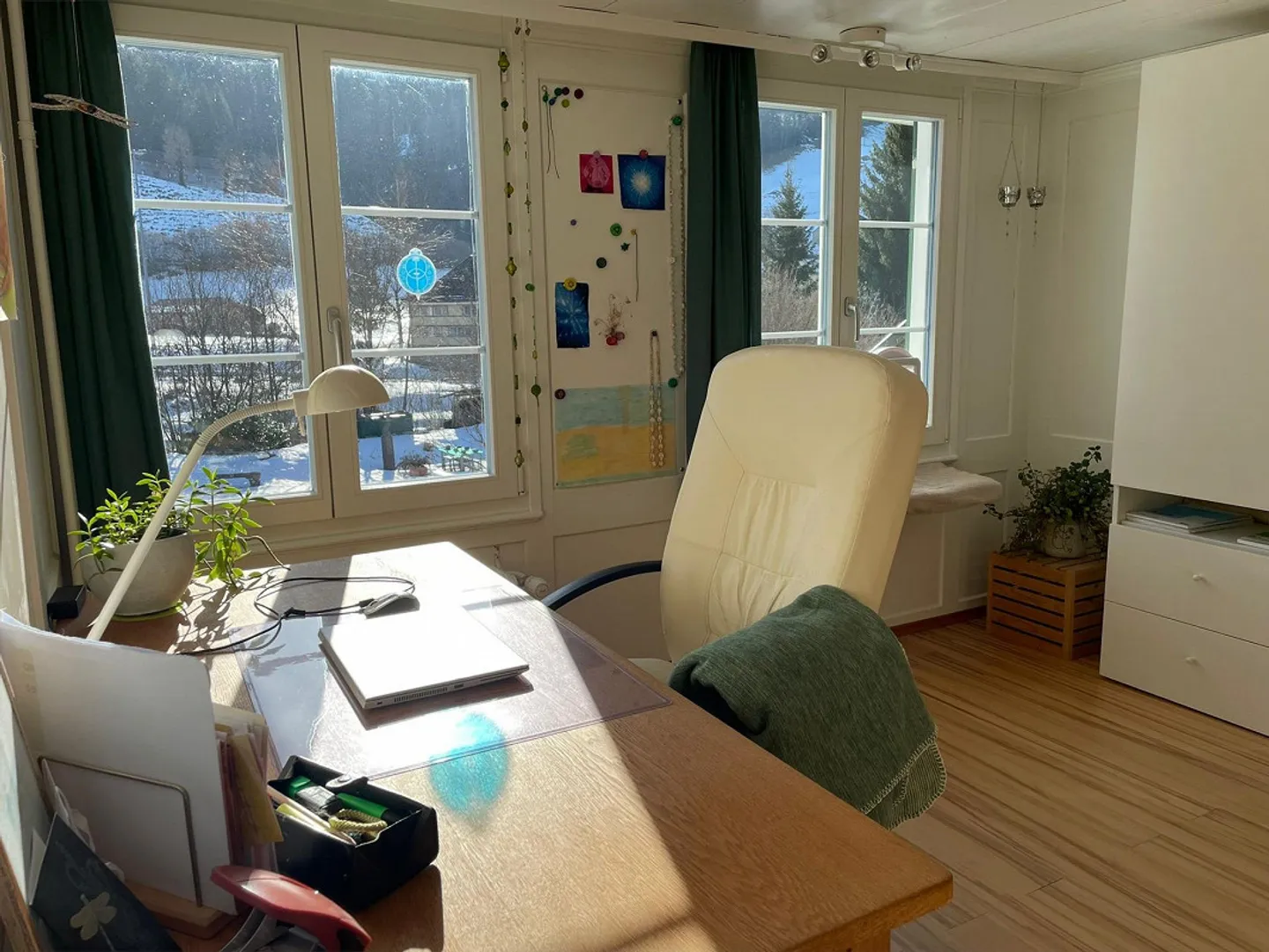 Appartement en duplex lumineux de 5,5 pièces fraîchement rénové dans le meilleur emplacement - Photo 26 sur 29