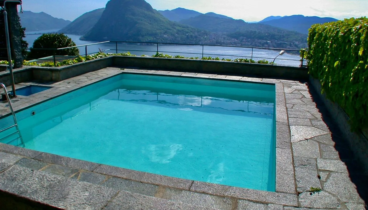 Appartement de style loft au niveau du jardin avec vue fantastique et piscine - Photo 9 sur 9