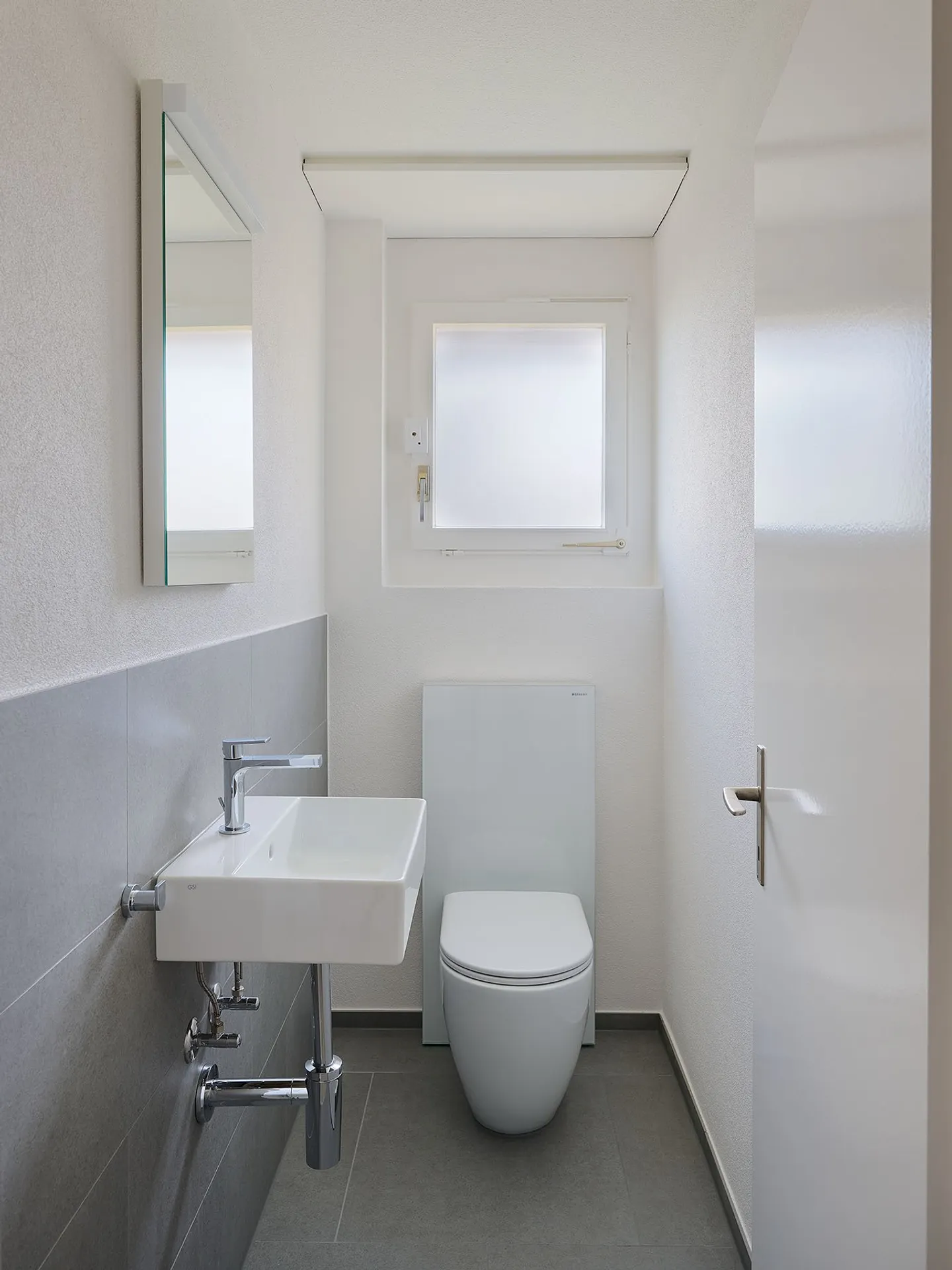 Incantevole casa a schiera di 6,5 stanze con giardino a Köniz - Foto 10 di 17