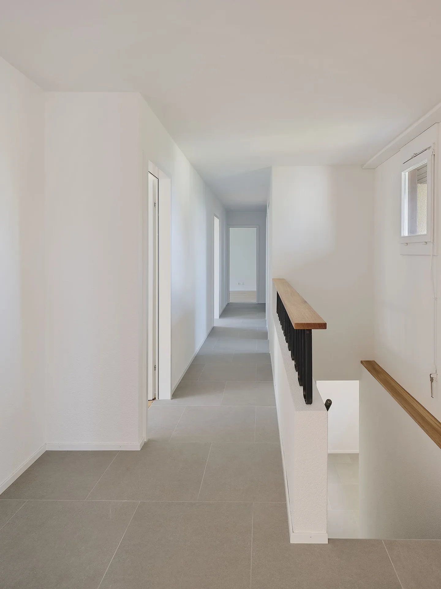 Incantevole casa a schiera di 6,5 stanze con giardino a Köniz - Foto 11 di 17