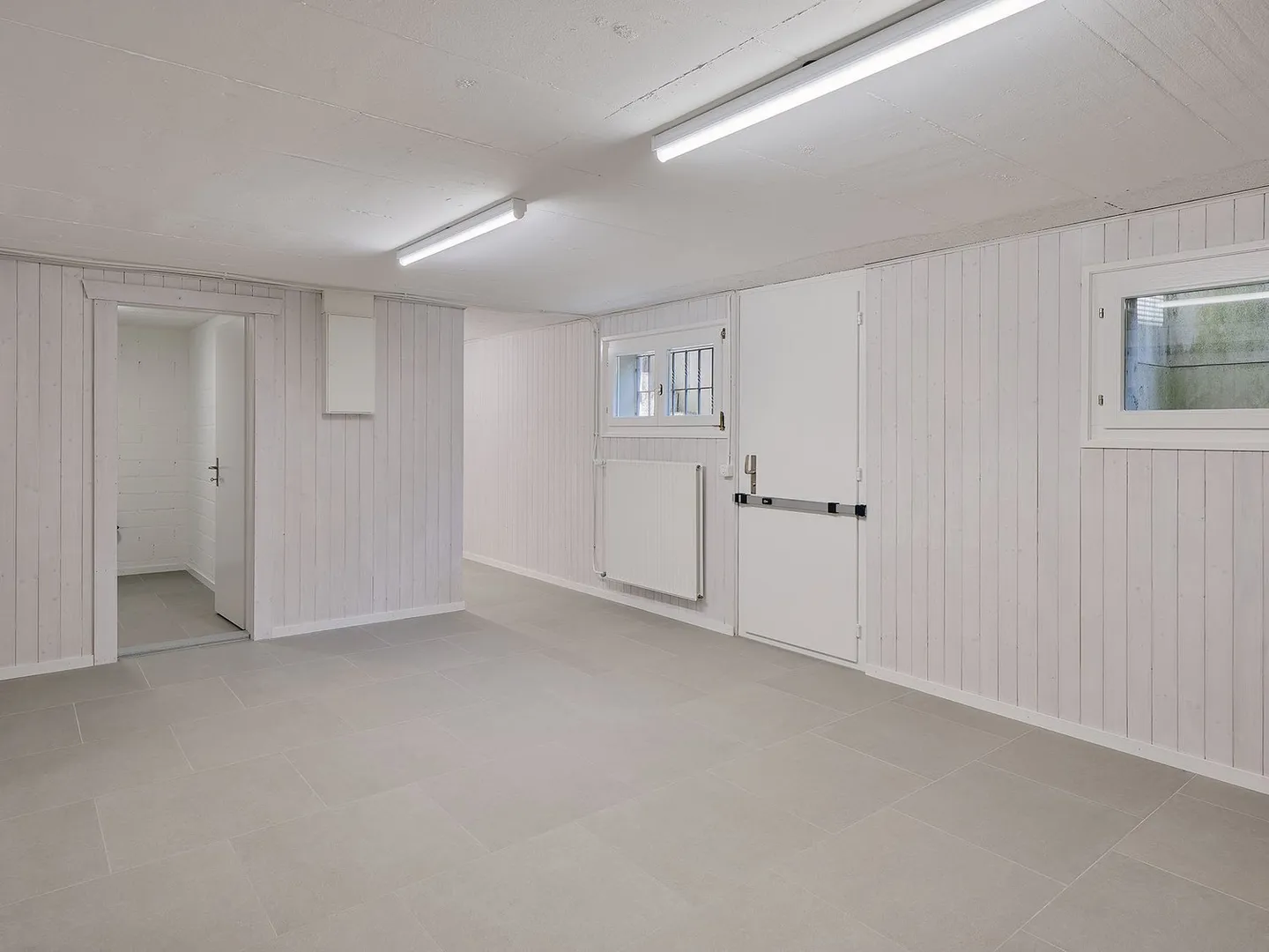 Incantevole casa a schiera di 6,5 stanze con giardino a Köniz - Foto 17 di 17