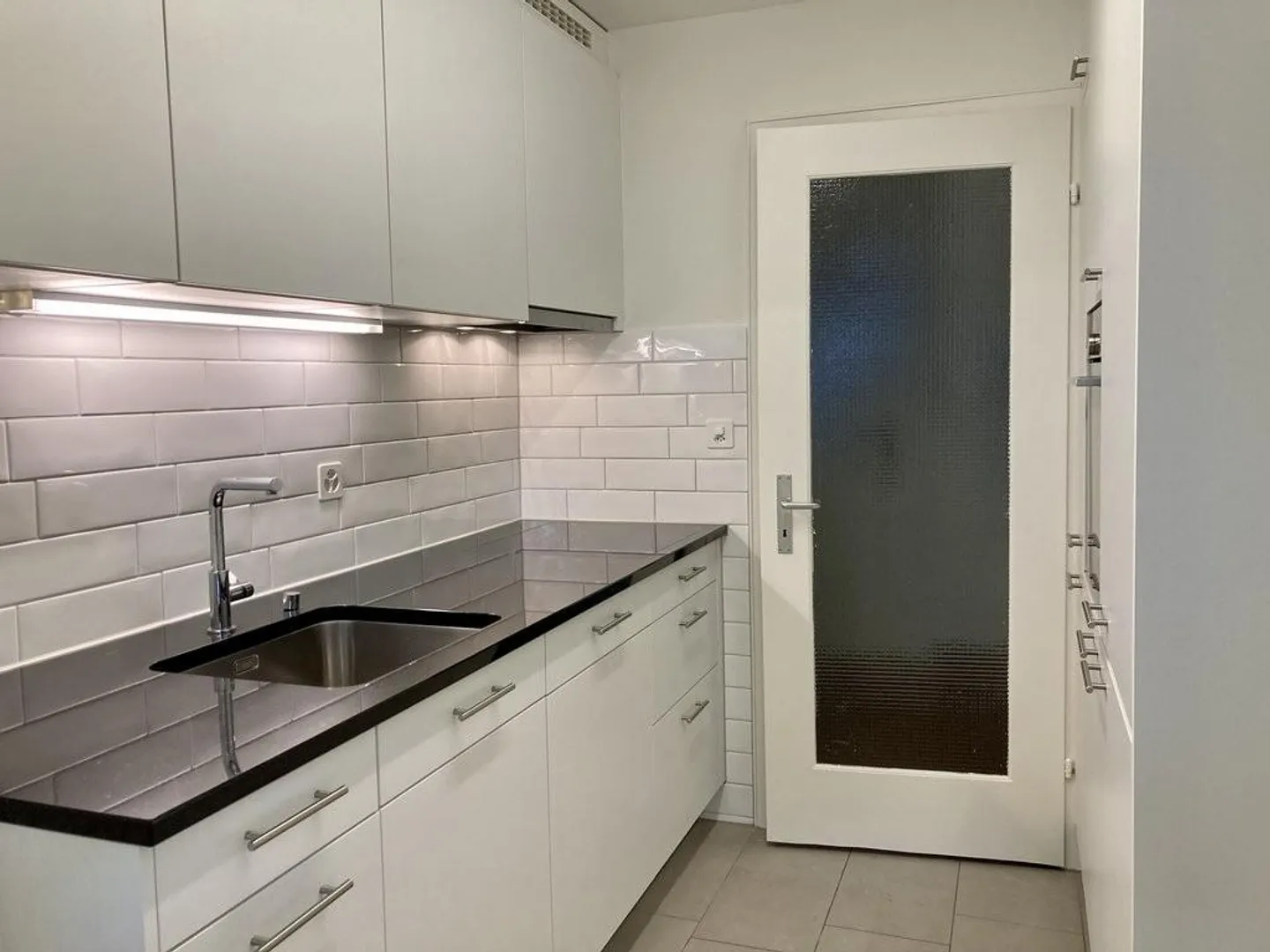 Appartamento attraente con 2 camere a Münchenstein - Foto 4 di 8