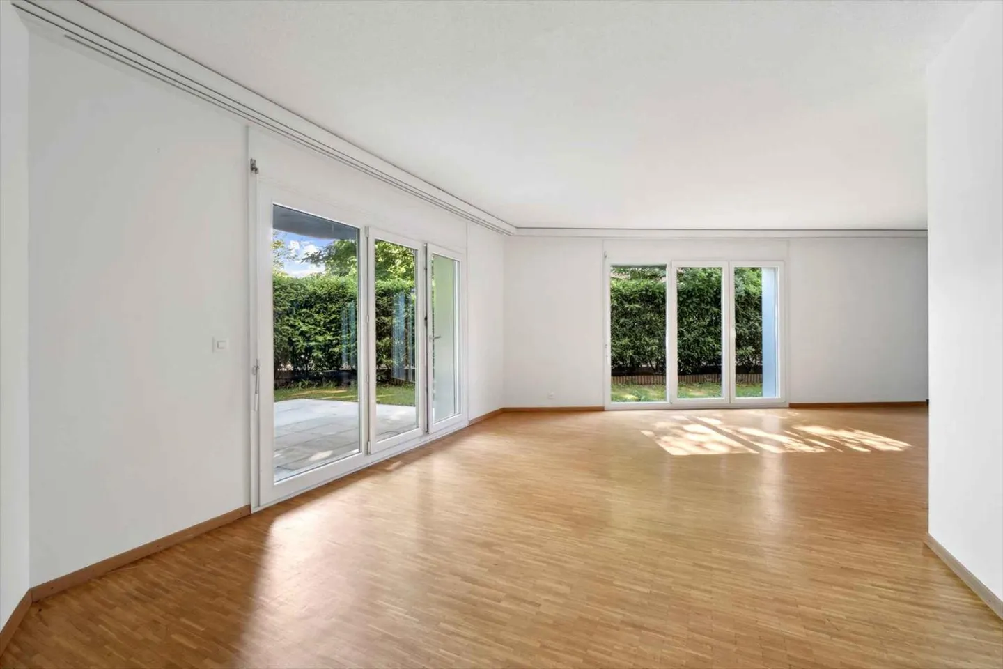 Exklusiv: 4 Zimmer mit Terrasse und Garten - Foto 4 von 11