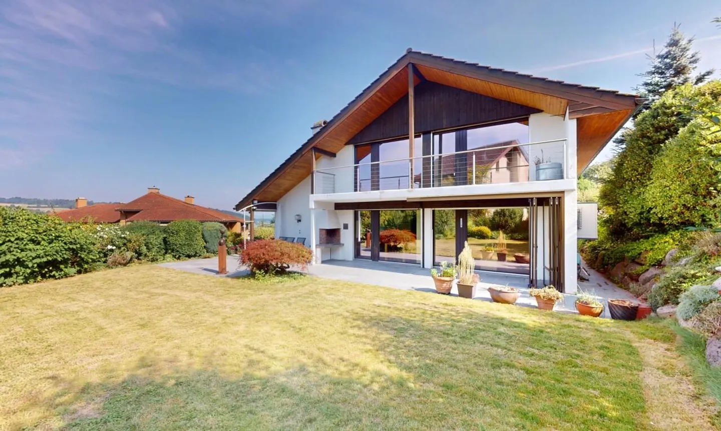 Maison individuelle de 6,5 pièces avec jardin généreux - Photo 1 sur 11