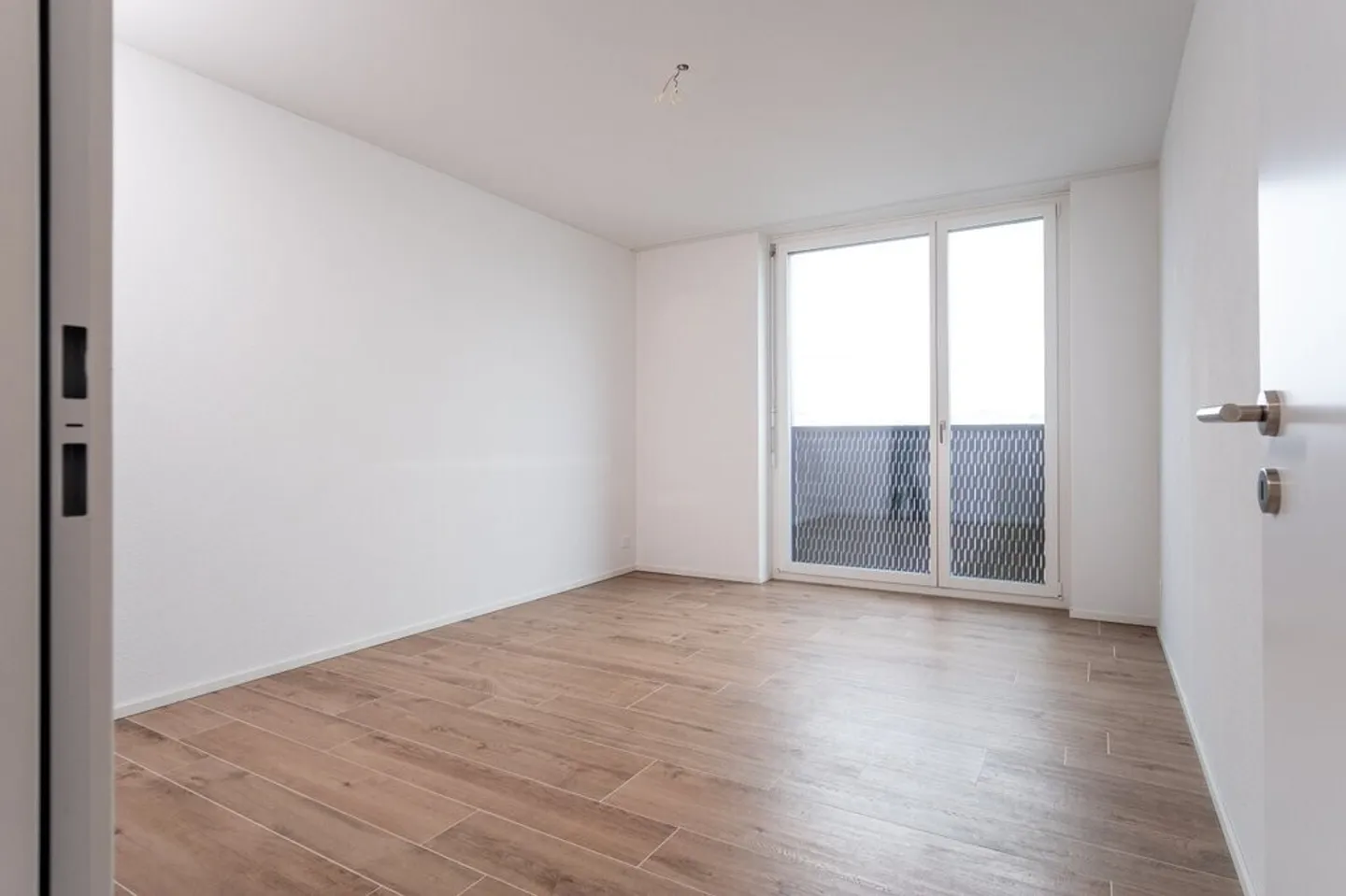Modernes 3.5-Zimmer-Apartment - Foto 3 von 7