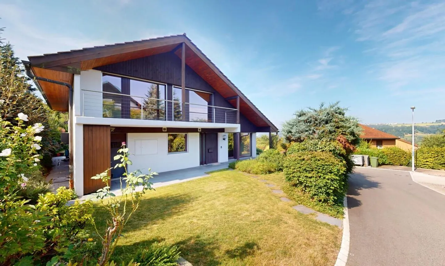 Maison individuelle de 6,5 pièces avec jardin généreux - Photo 2 sur 11