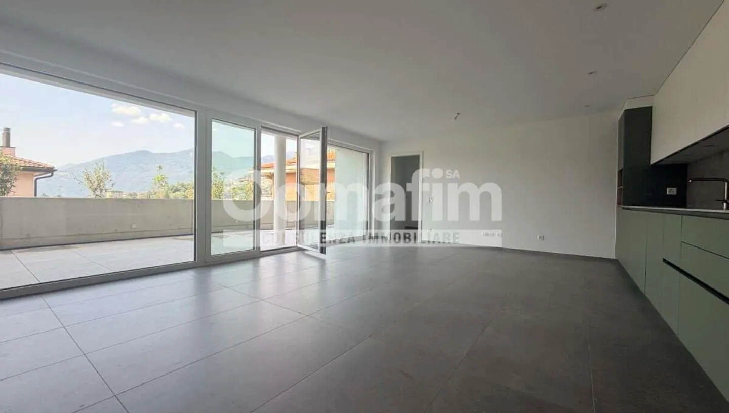 MODERNO APPARTAMENTO DUPLEX CON AMPIO GIARDINO PRIVATO - Foto 2 von 11