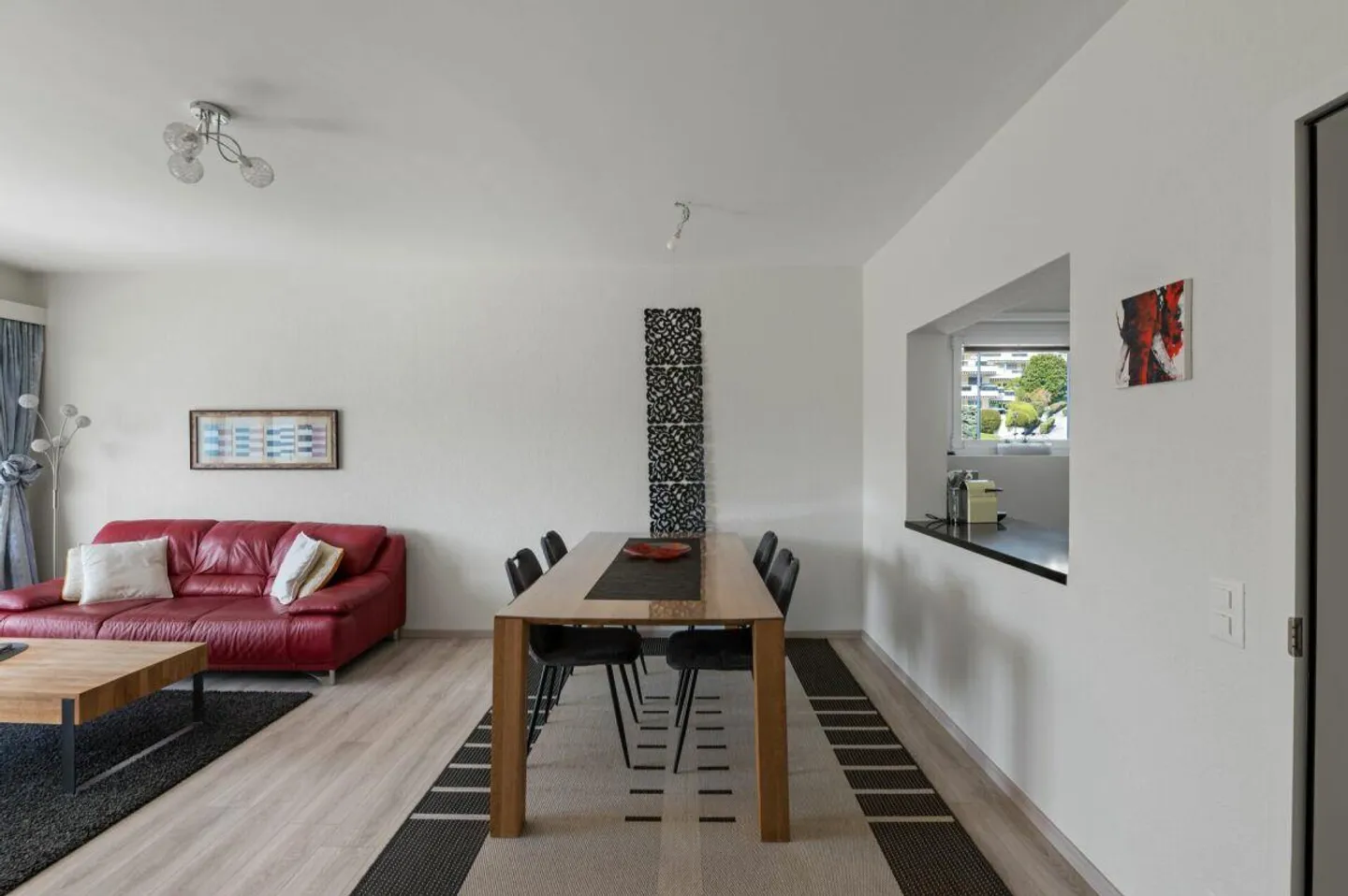 Au cœur d'Ascona, élégant et meublé 3.5 pièces avec piscine - Photo 4 sur 15