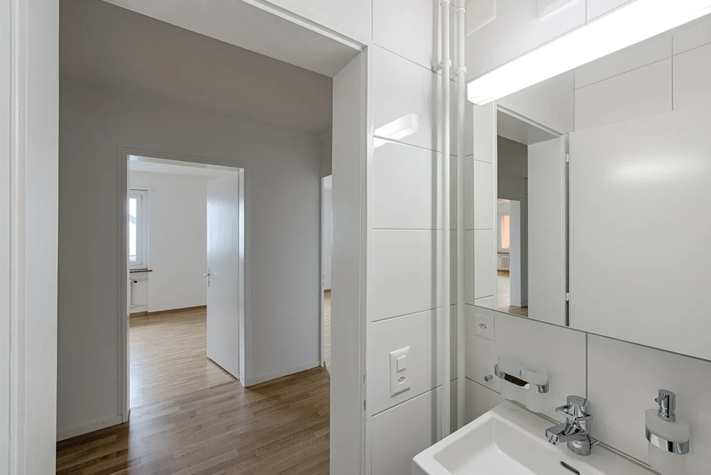 Appartamento di 3 stanze in un quartiere familiare in affitto - Foto 5 di 9