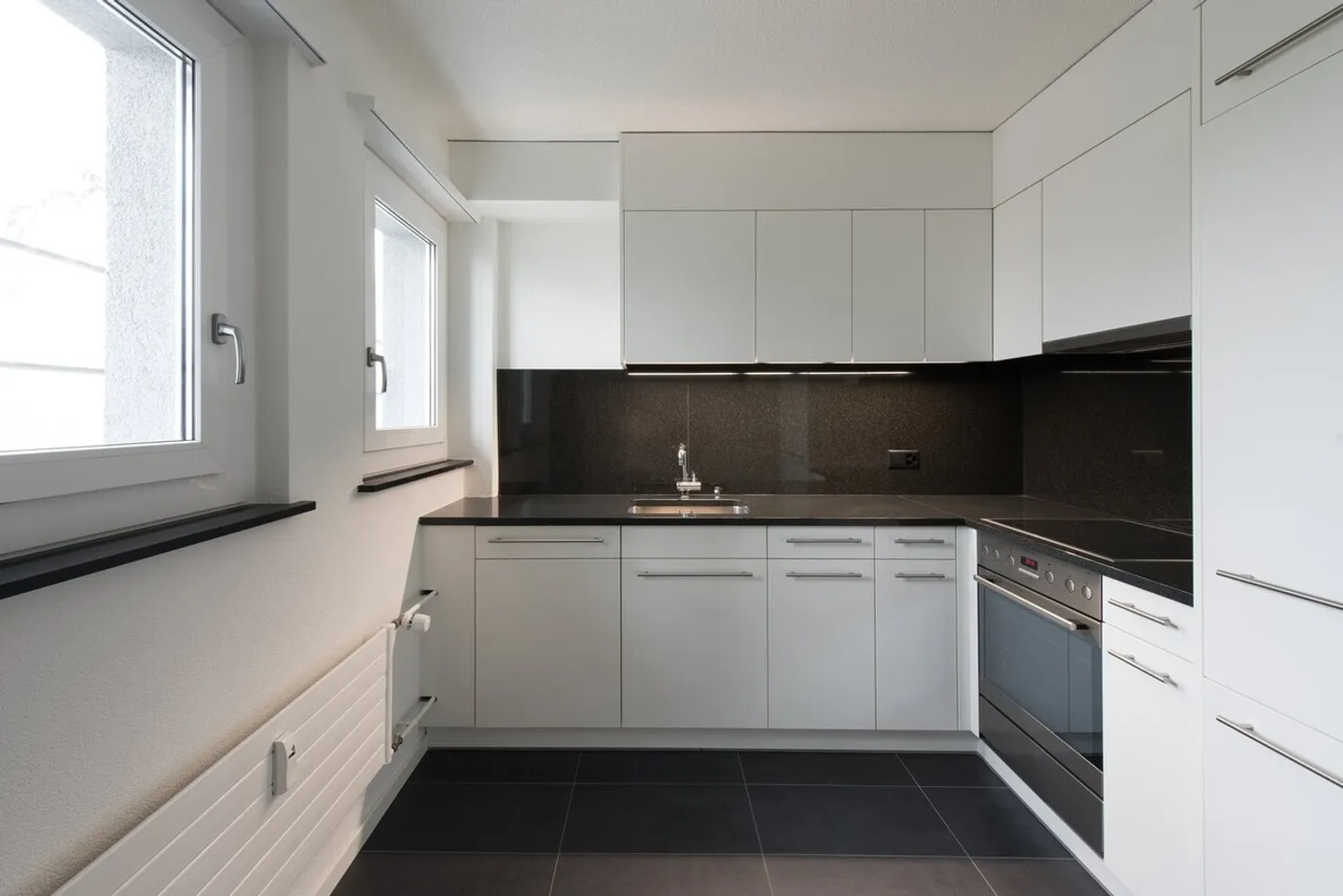 Appartamento di 3 stanze in un quartiere familiare in affitto - Foto 8 di 9