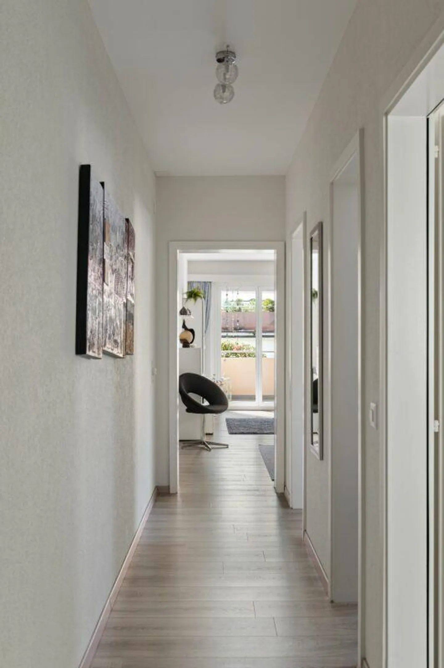 Au cœur d'Ascona, élégant et meublé 3.5 pièces avec piscine - Photo 6 sur 15