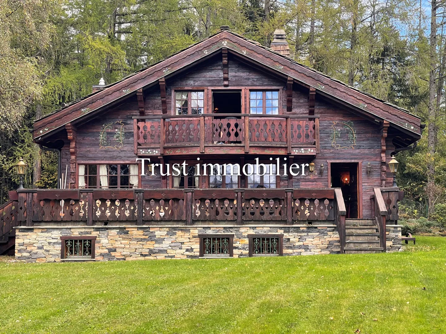 Magnificent luxury chalet for sale in Crans-Montana - Foto 1 von 21