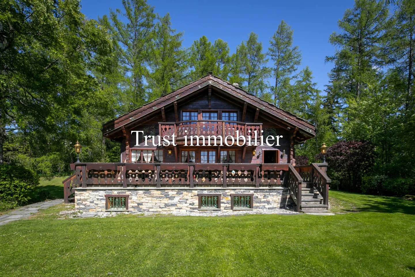 Magnificent luxury chalet for sale in Crans-Montana - Foto 2 von 21