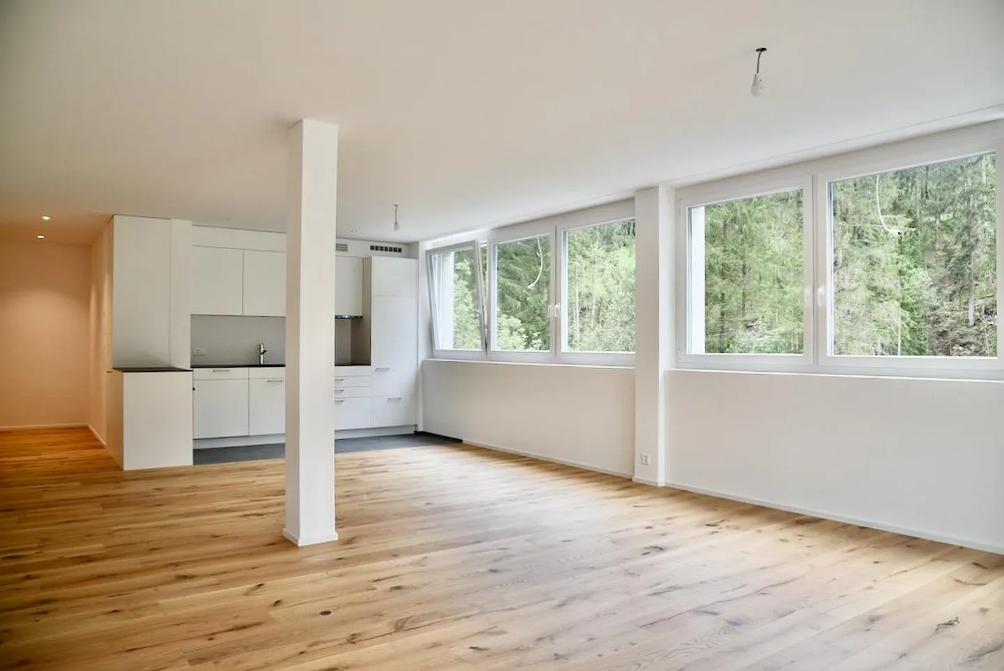 Helle, sehr grosse und moderne 2.5 Zimmer Wohnung - Foto 2 von 9