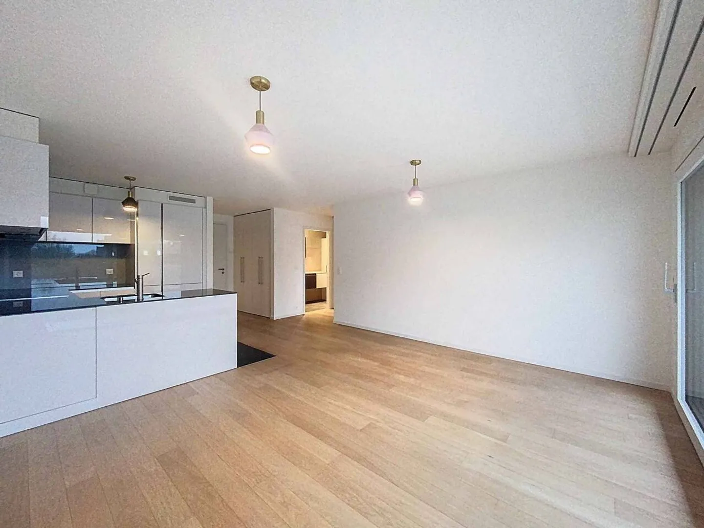 2.5-room apartment for rent - Photo 2 of 8