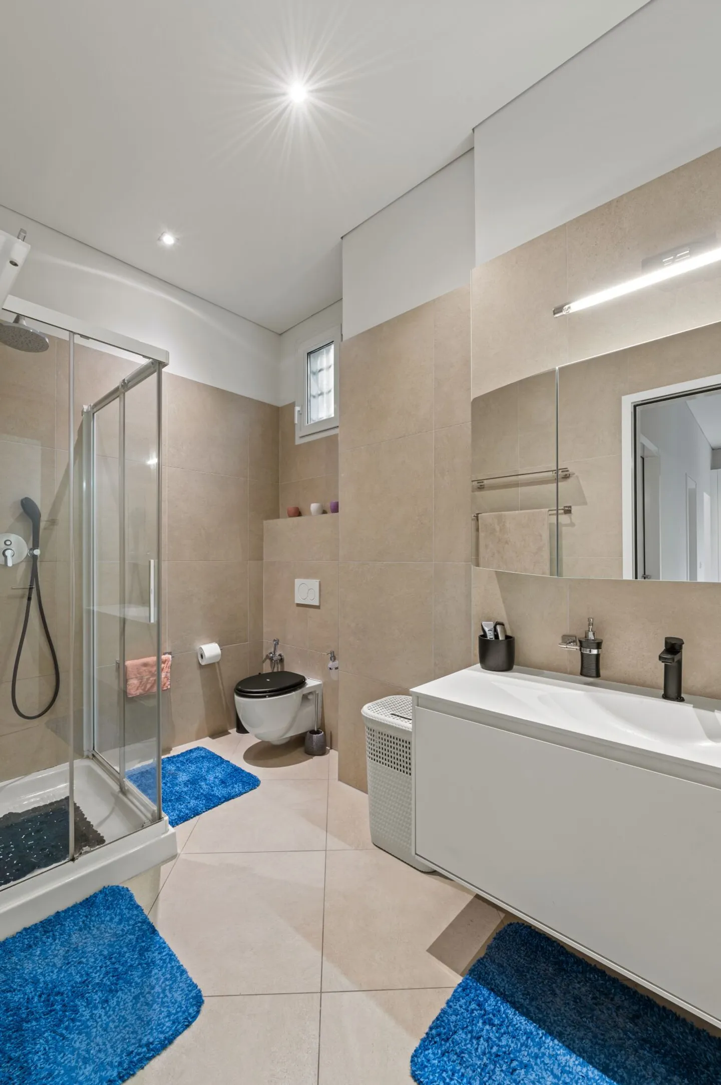 Comfort and style, apartment with a terrace of as much as 60 sqm in the city - Photo 9 of 12