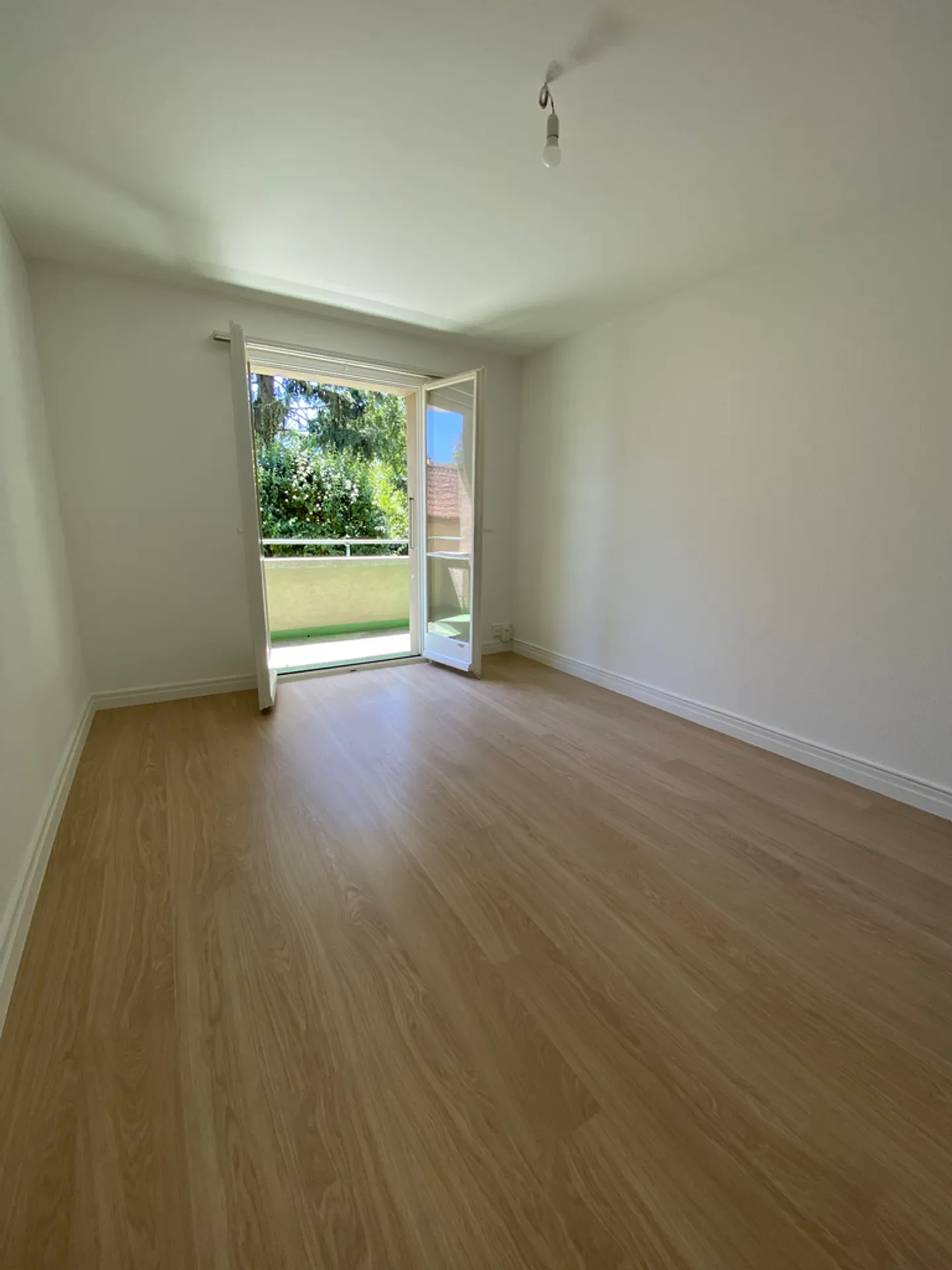 3.5 Room Apartment - Photo 4 of 9