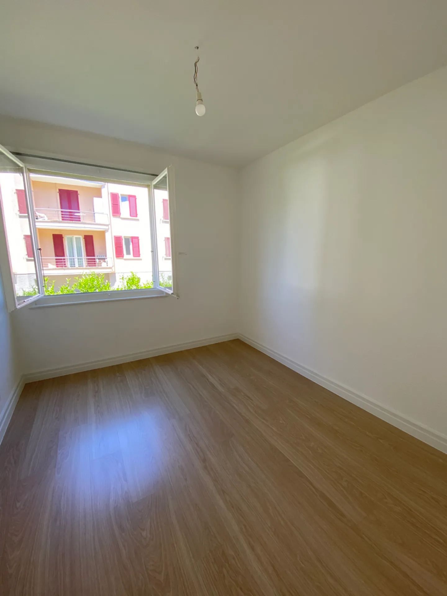3.5 Room Apartment - Photo 6 of 9