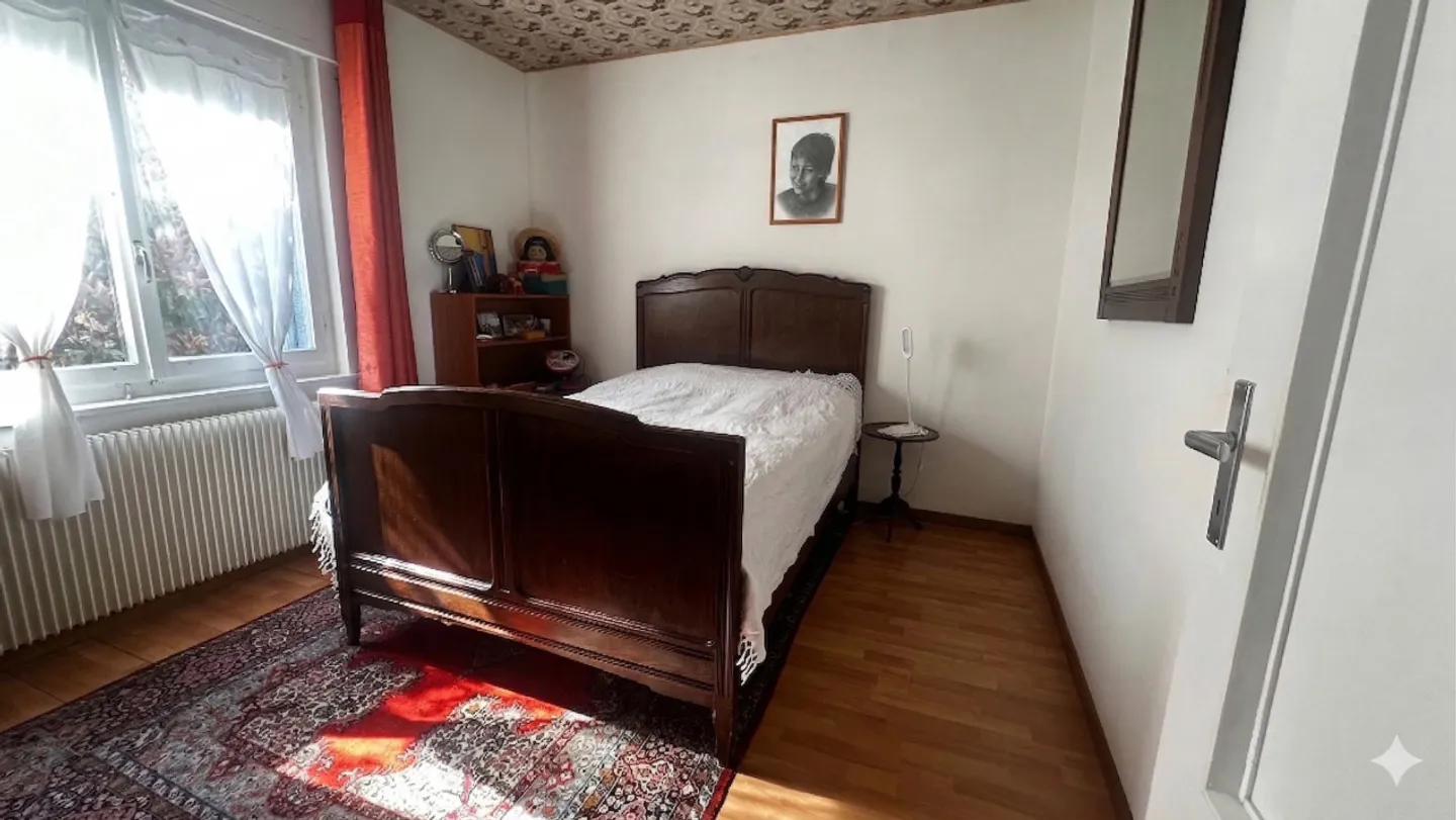 Grande maison avec jardin sur Martigny ! Terrain constructible ! - Foto 10 von 13