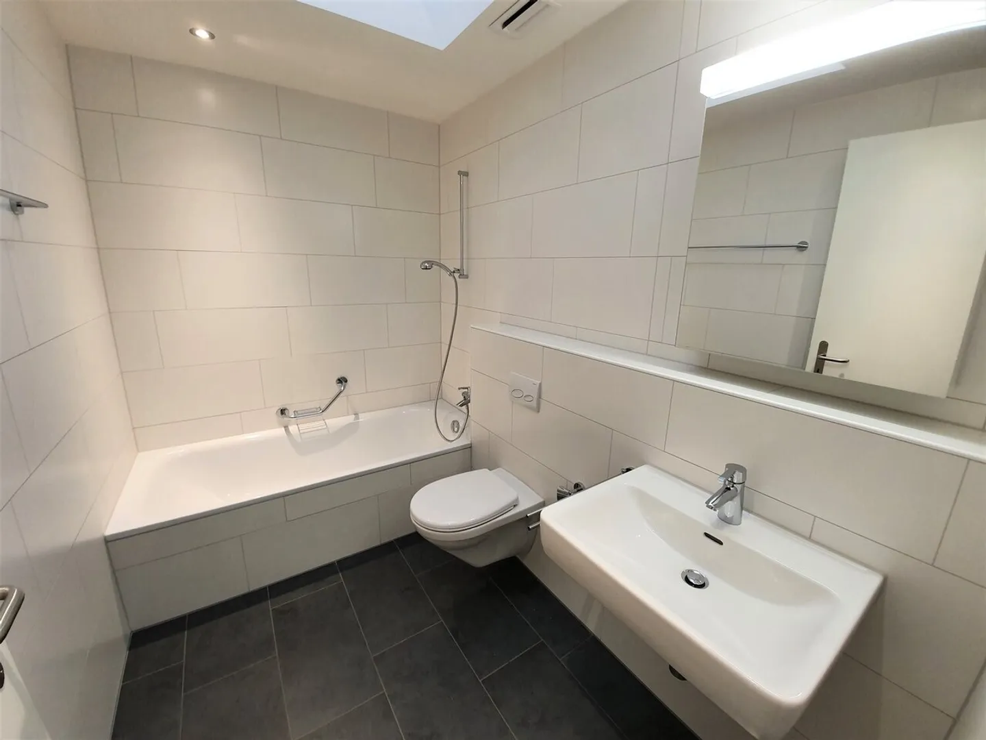 Moderne 2.5-Zimmer Wohnung - Foto 2 von 6