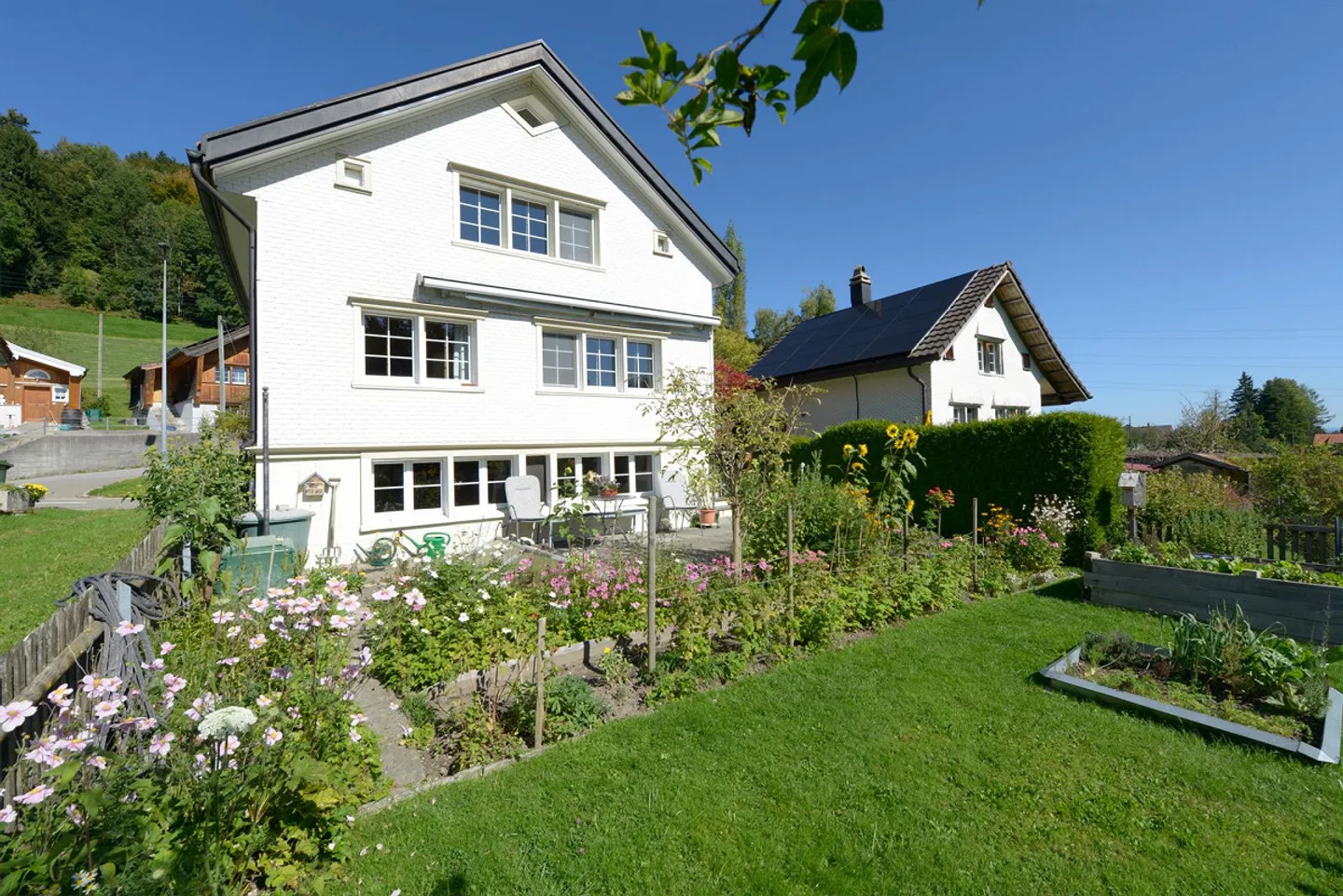 Discover this lovely 4.5-room single-family home in Heiden! - Photo 1 of 16