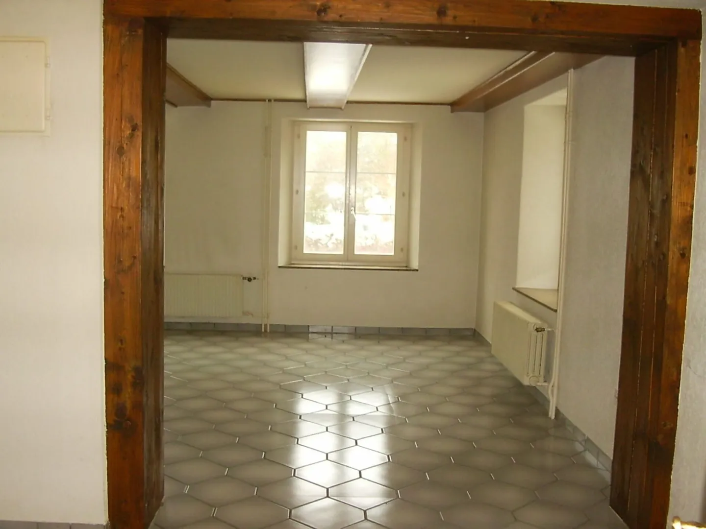 Proprietà redditizia, edificio multifamiliare ben tenuto con 3 appartamenti - Foto 3 di 16