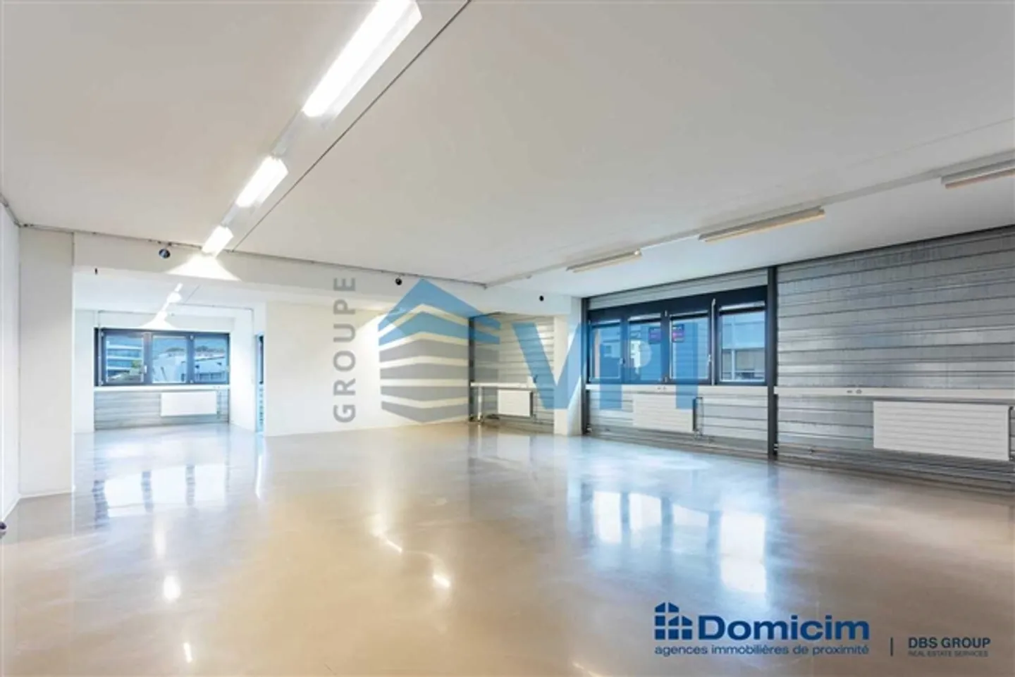 Nyon – Spazi artigianali di 331 m² al primo piano - Foto 2 di 5