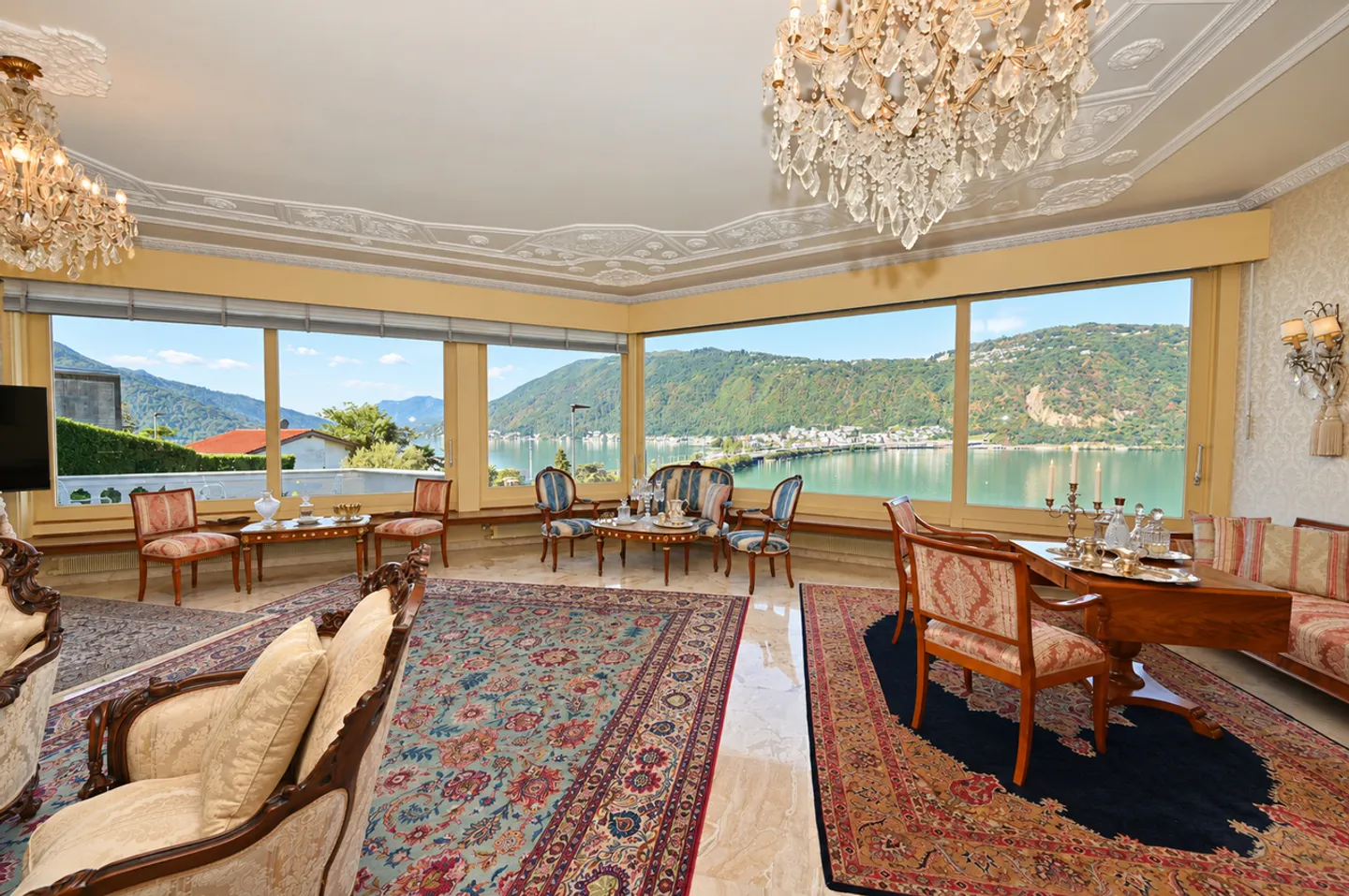 Villa de Luxe avec Vue sur le Lac - Photo 3 sur 33