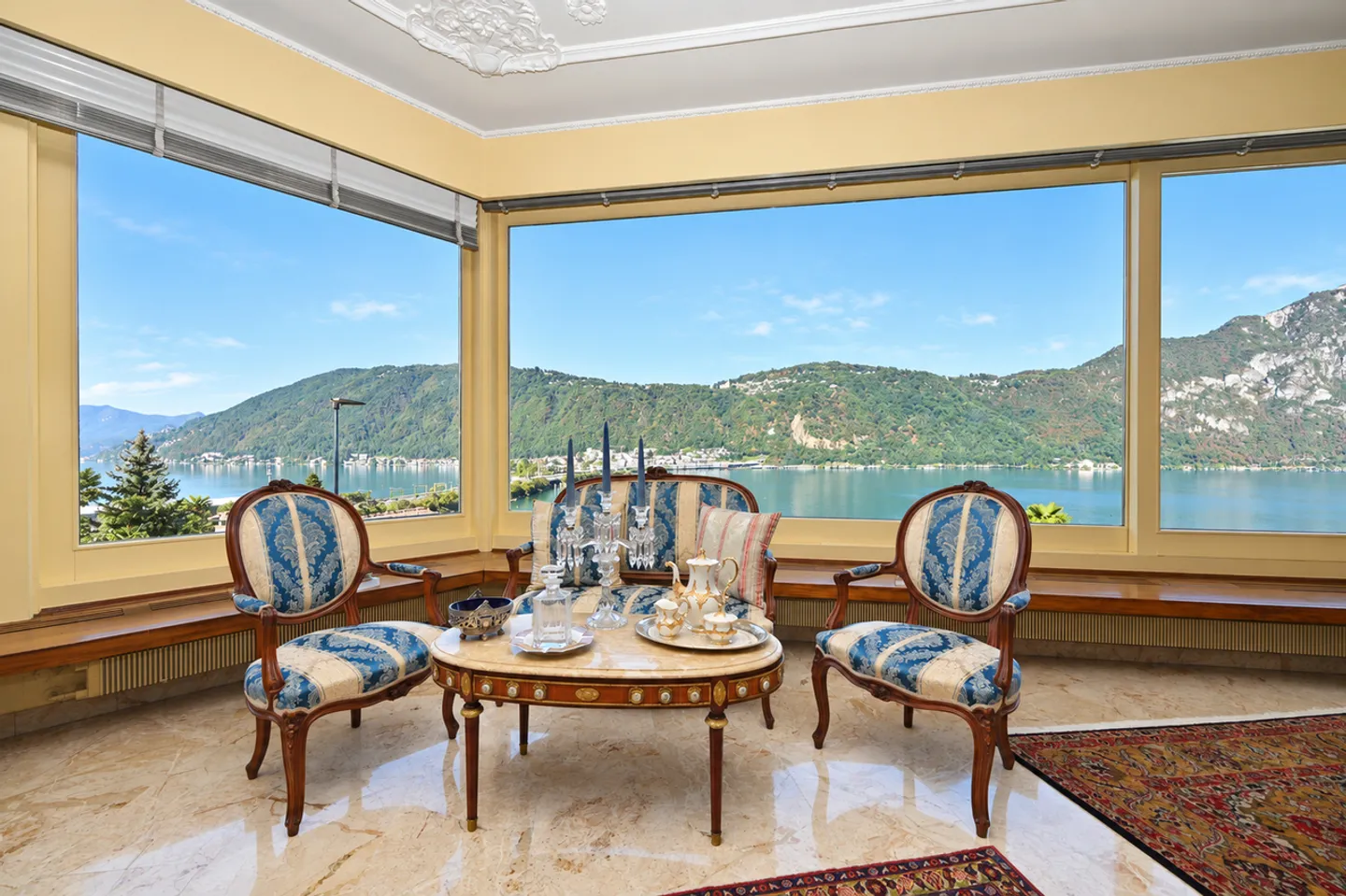 Villa de Luxe avec Vue sur le Lac - Photo 4 sur 33