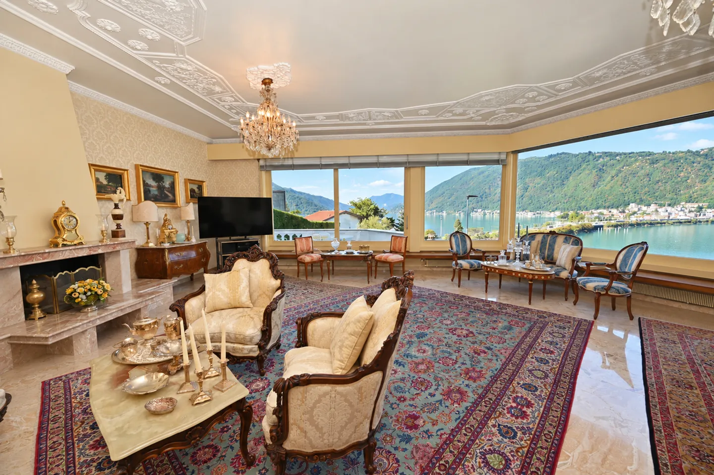 Villa de Luxe avec Vue sur le Lac - Photo 5 sur 33