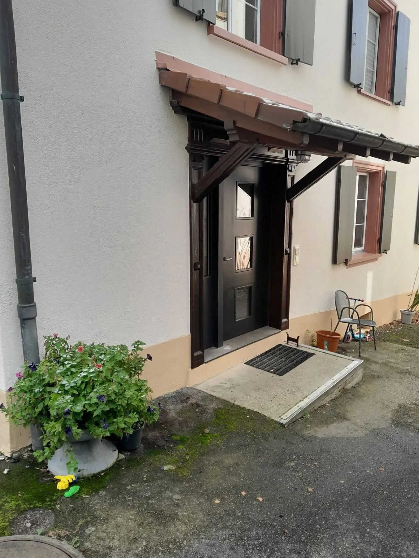 Proprietà redditizia, edificio multifamiliare ben tenuto con 3 appartamenti - Foto 14 di 16