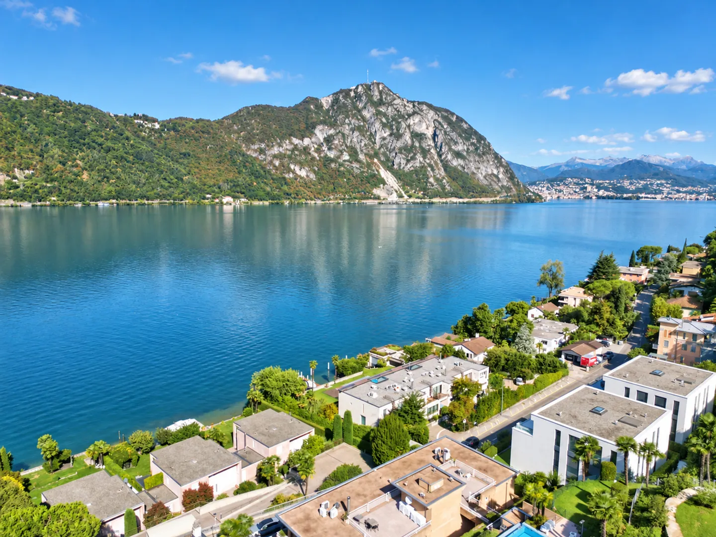 Villa de Luxe avec Vue sur le Lac - Photo 32 sur 33