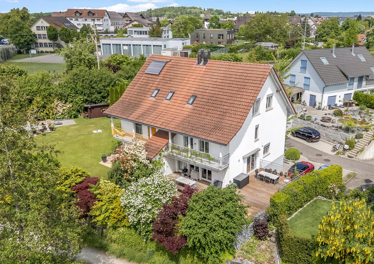 Charmantes Doppeleinfamilienhaus - Foto 1 von 4