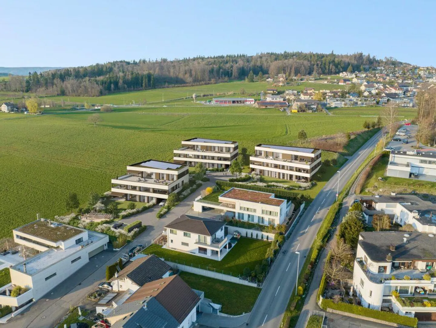 Exclusive condominiums with privacy and panoramic views - Photo 3 of 7