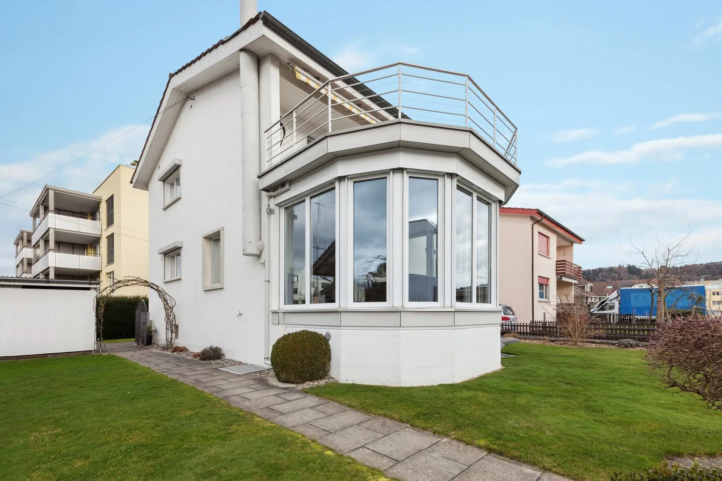 Incantevole Casa Familiare con Giardino - Foto 1 di 7