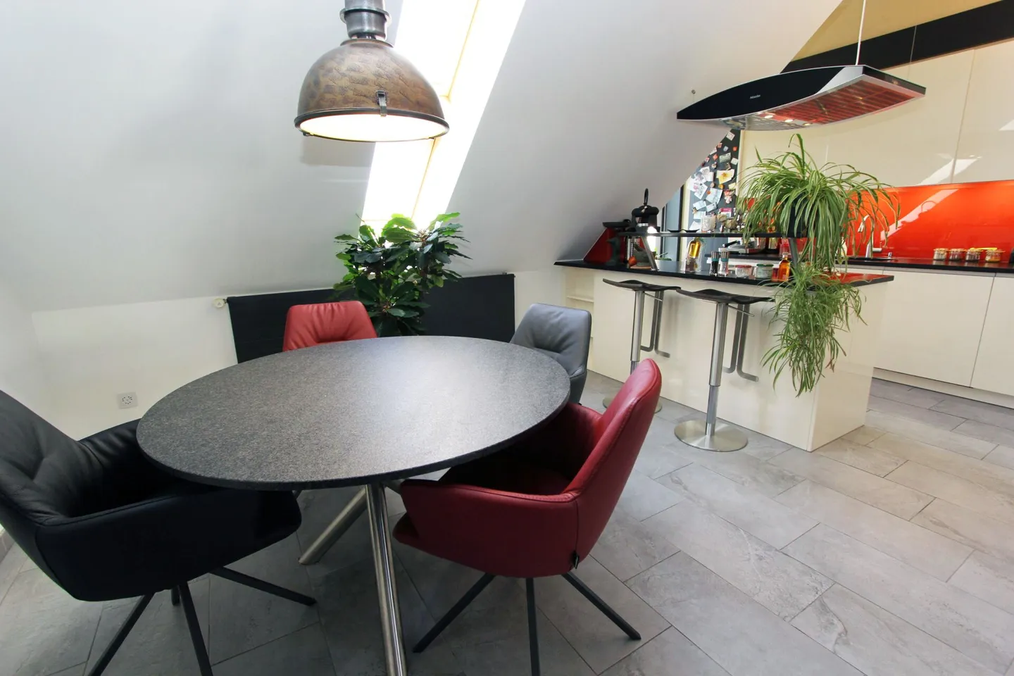 Sensationelle Dachwohnung - Foto 6 von 9