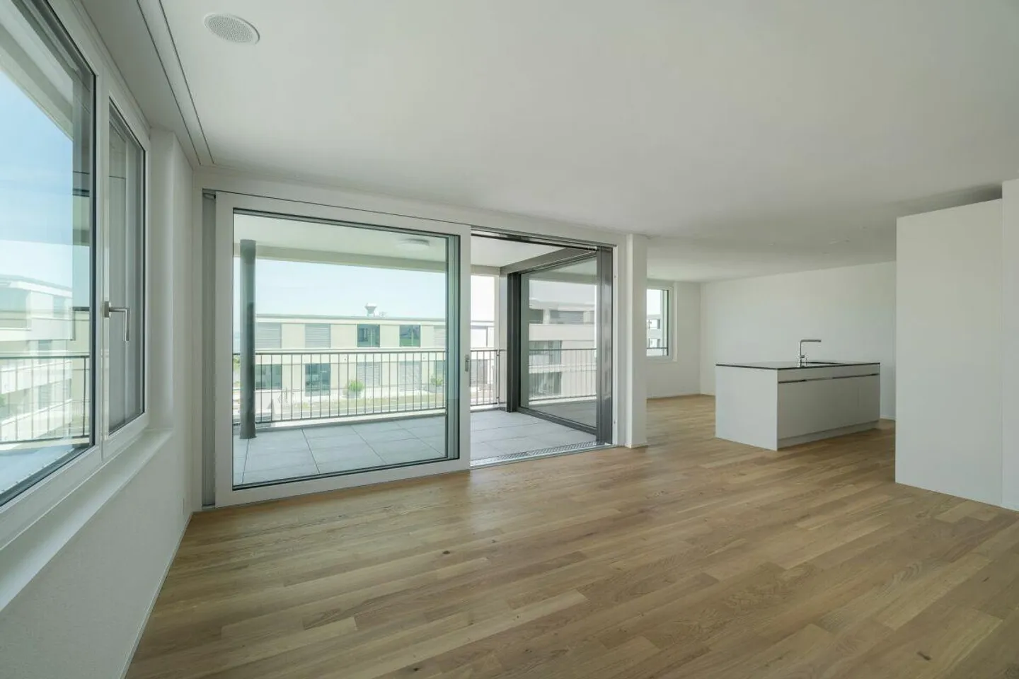 Moderno appartamento attico di 3,5 stanze al lago - Foto 6 di 12
