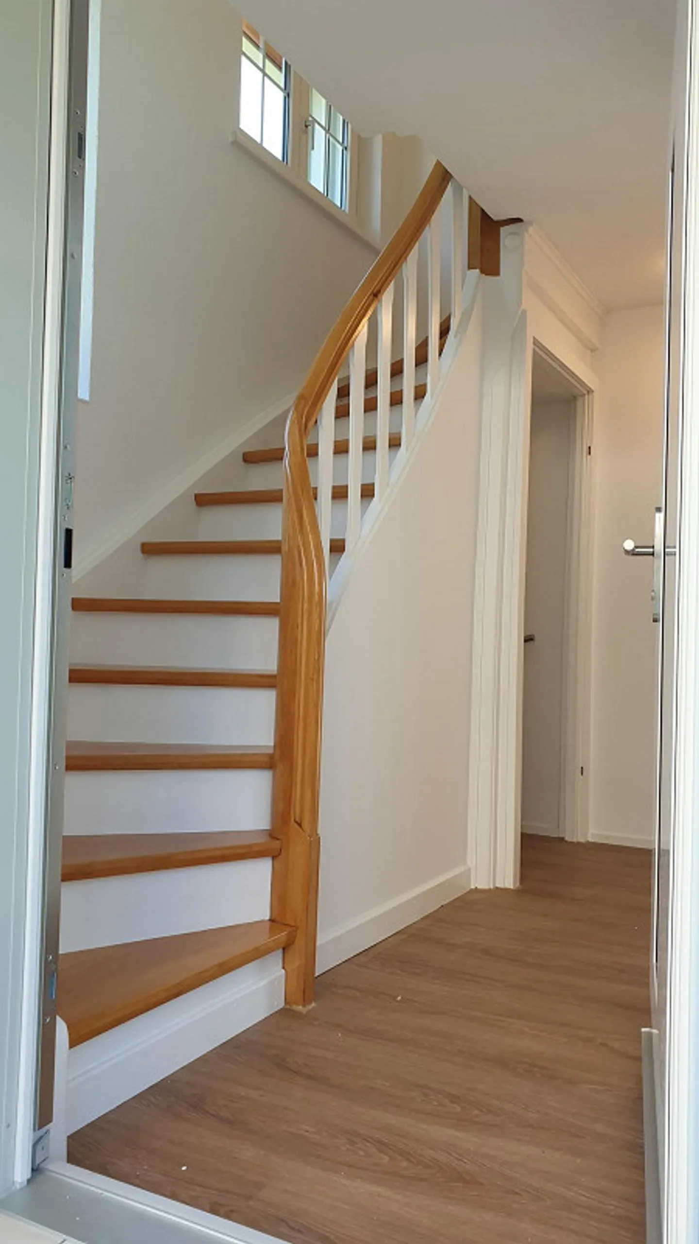 Maison individuelle de 4,5 pièces dans un emplacement ensoleillé - Photo 6 sur 9