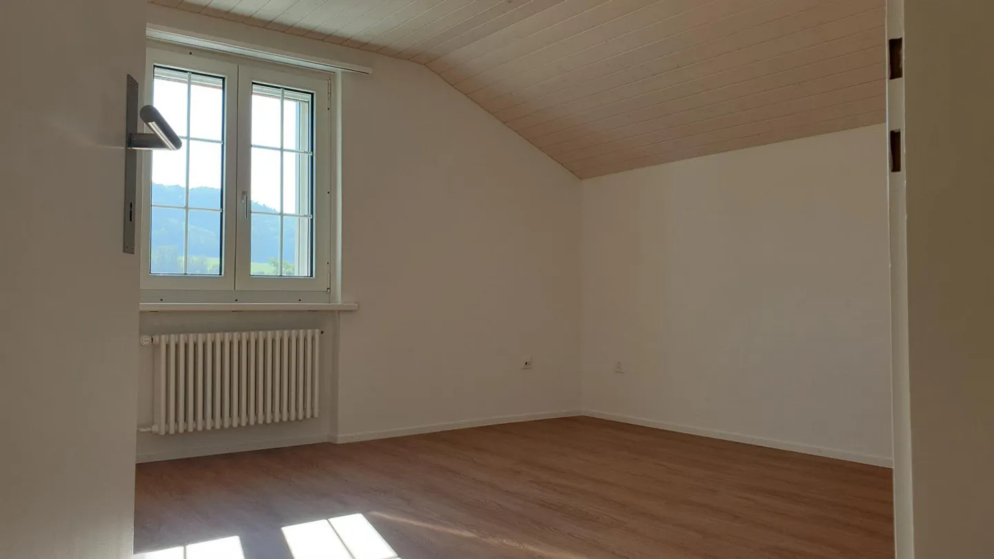 Maison individuelle de 4,5 pièces dans un emplacement ensoleillé - Photo 7 sur 9