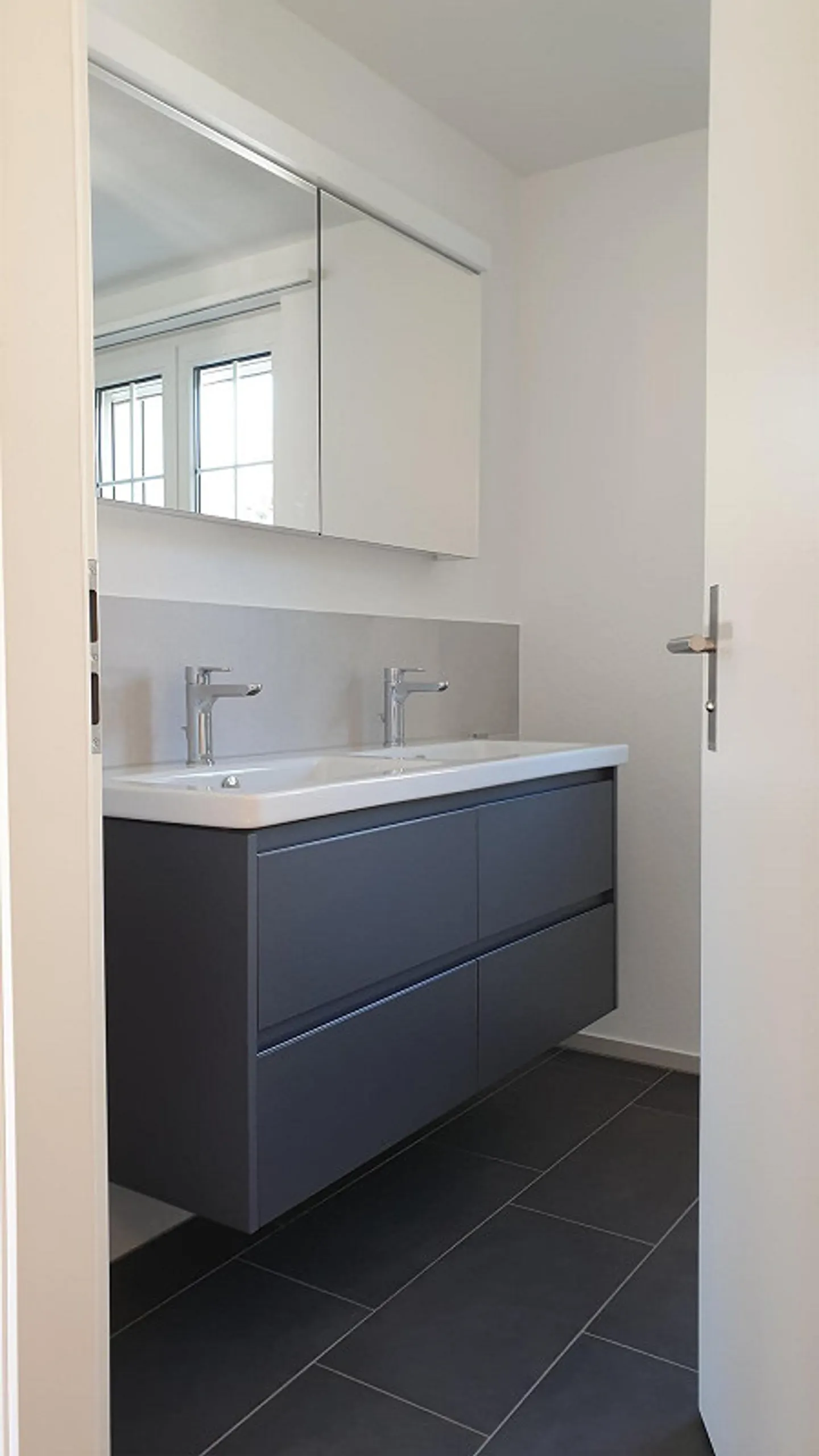 Maison individuelle de 4,5 pièces dans un emplacement ensoleillé - Photo 8 sur 9