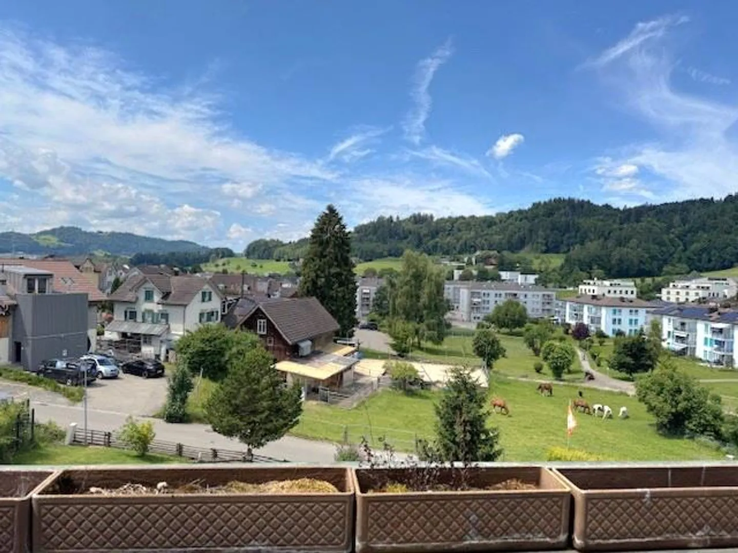 3.5 Room Attic Apartment in Central Location in Abtwil - Photo 2 of 10