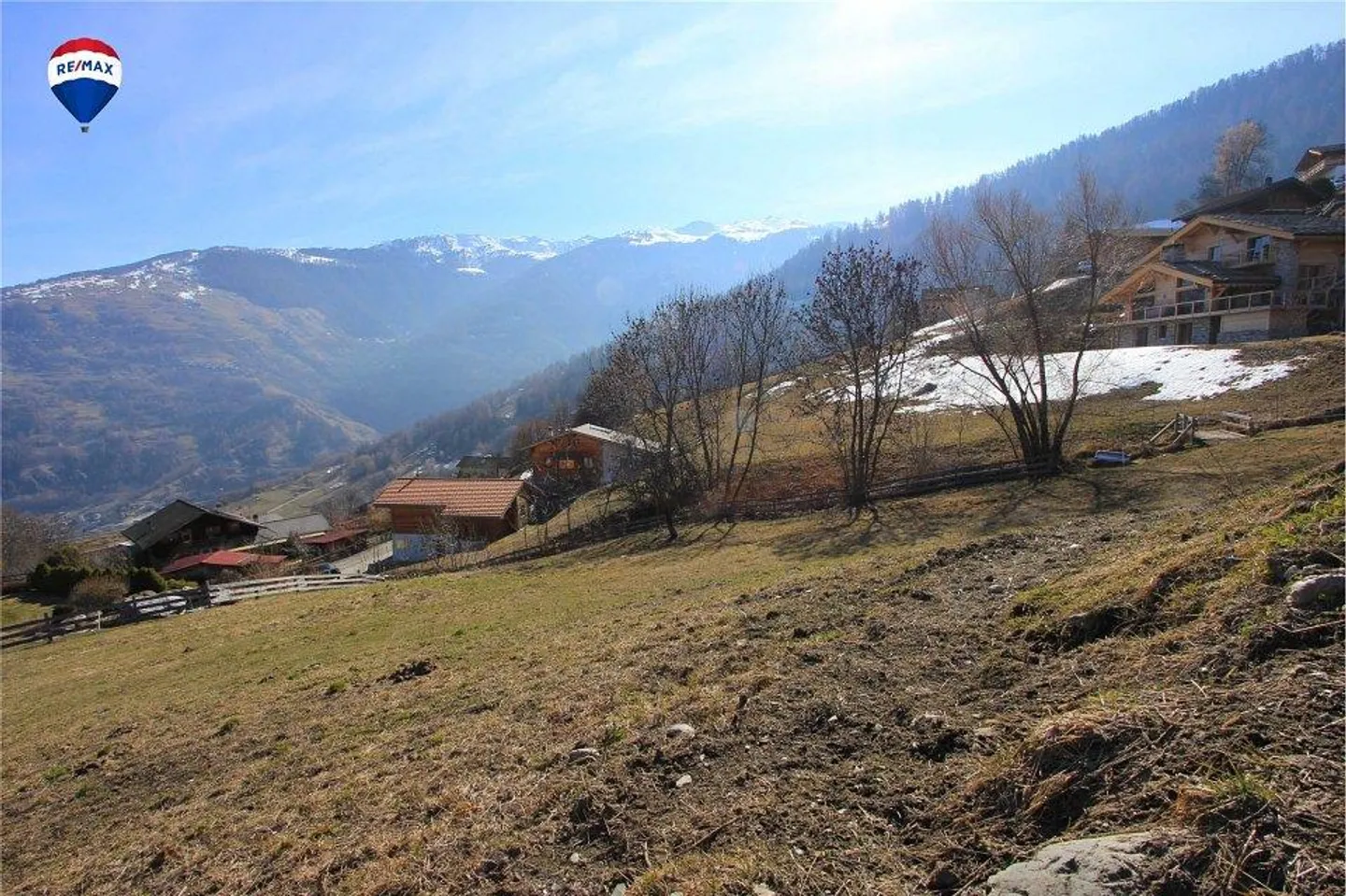 Terrain à construire en zone H 30.(H 40) - Photo 6 sur 7
