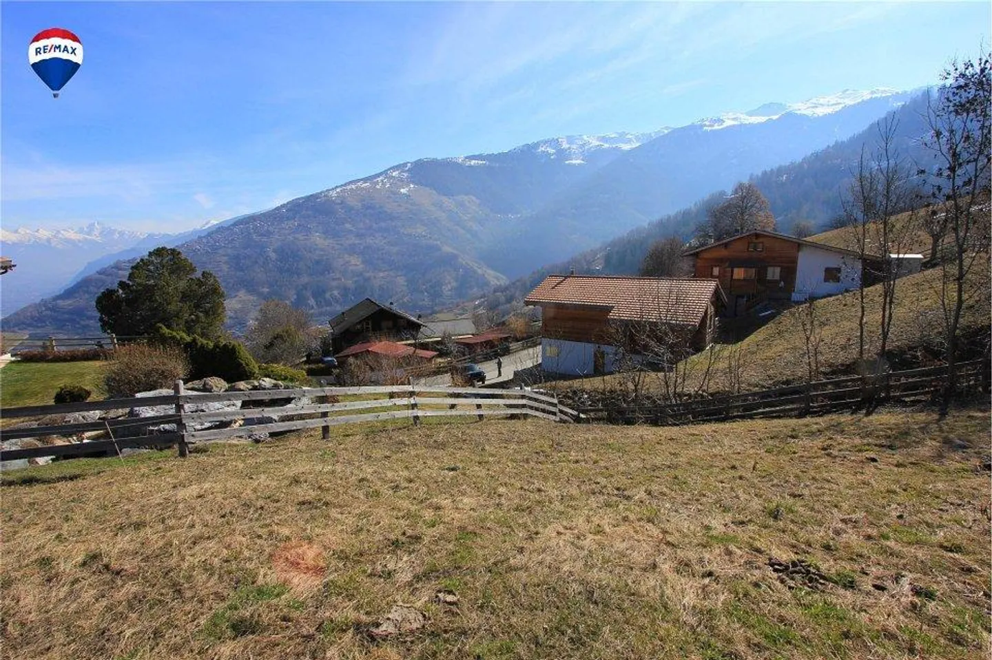 Terrain à construire en zone H 30.(H 40) - Photo 7 sur 7