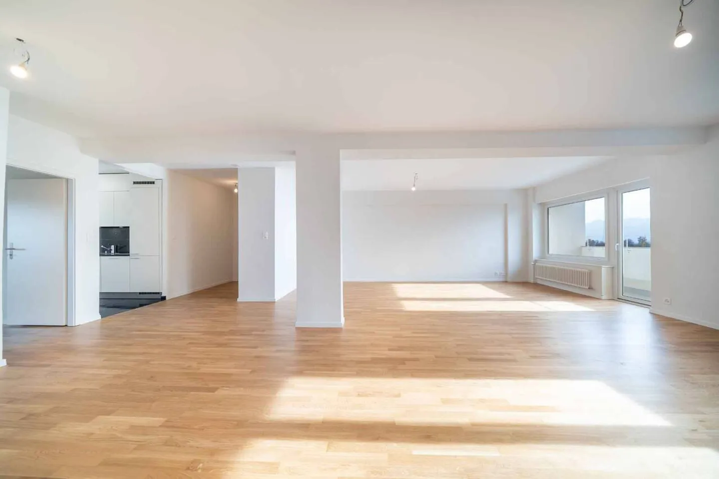 Appartement spacieux avec vue sur le lac - Photo 4 sur 13