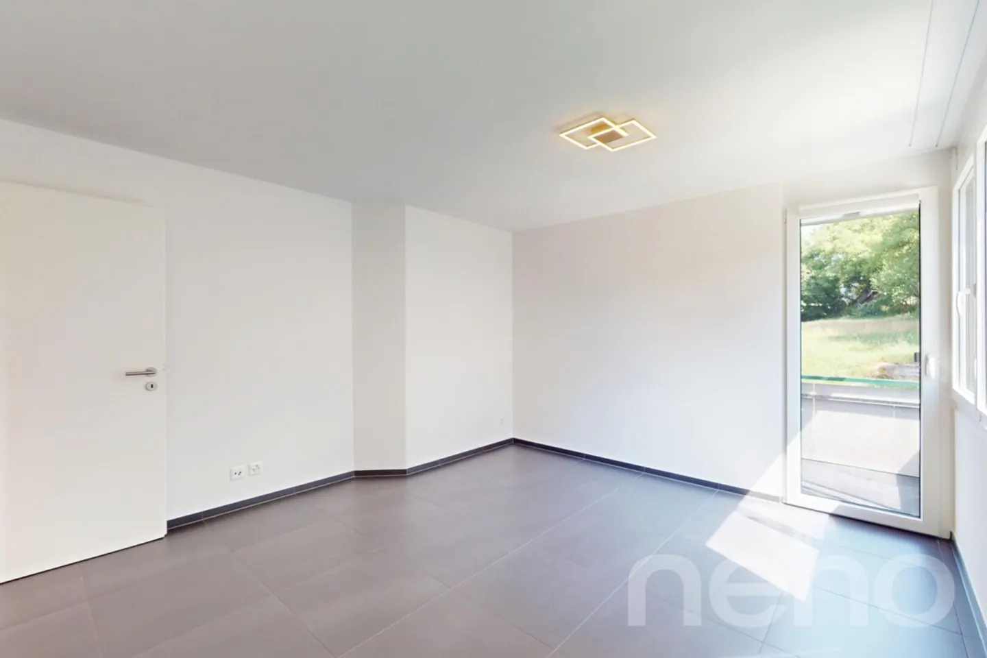 Modern and renovated maisonette apartment with garden seating area - Photo 8 of 12