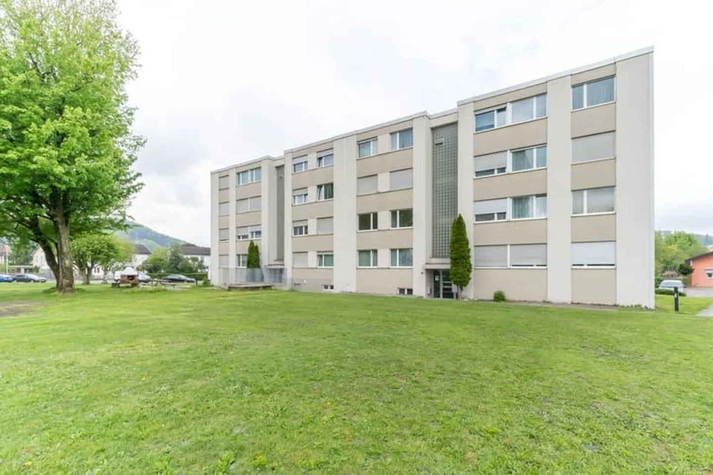 Looking for a new tenant from 01.04.2026 - Photo 2 of 8