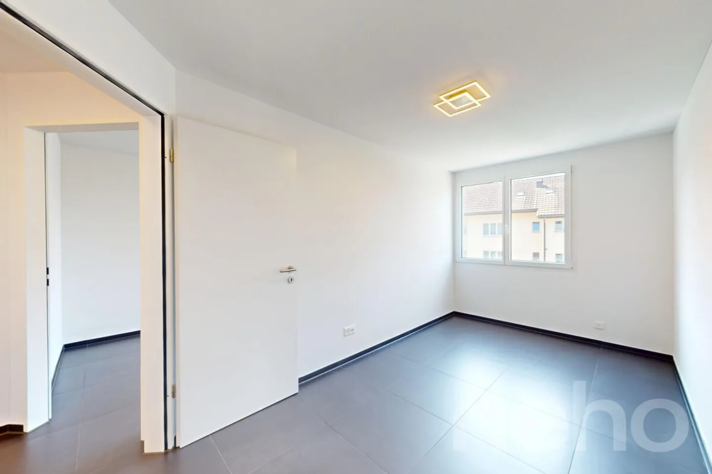 Modern and renovated maisonette apartment with garden seating area - Photo 9 of 12