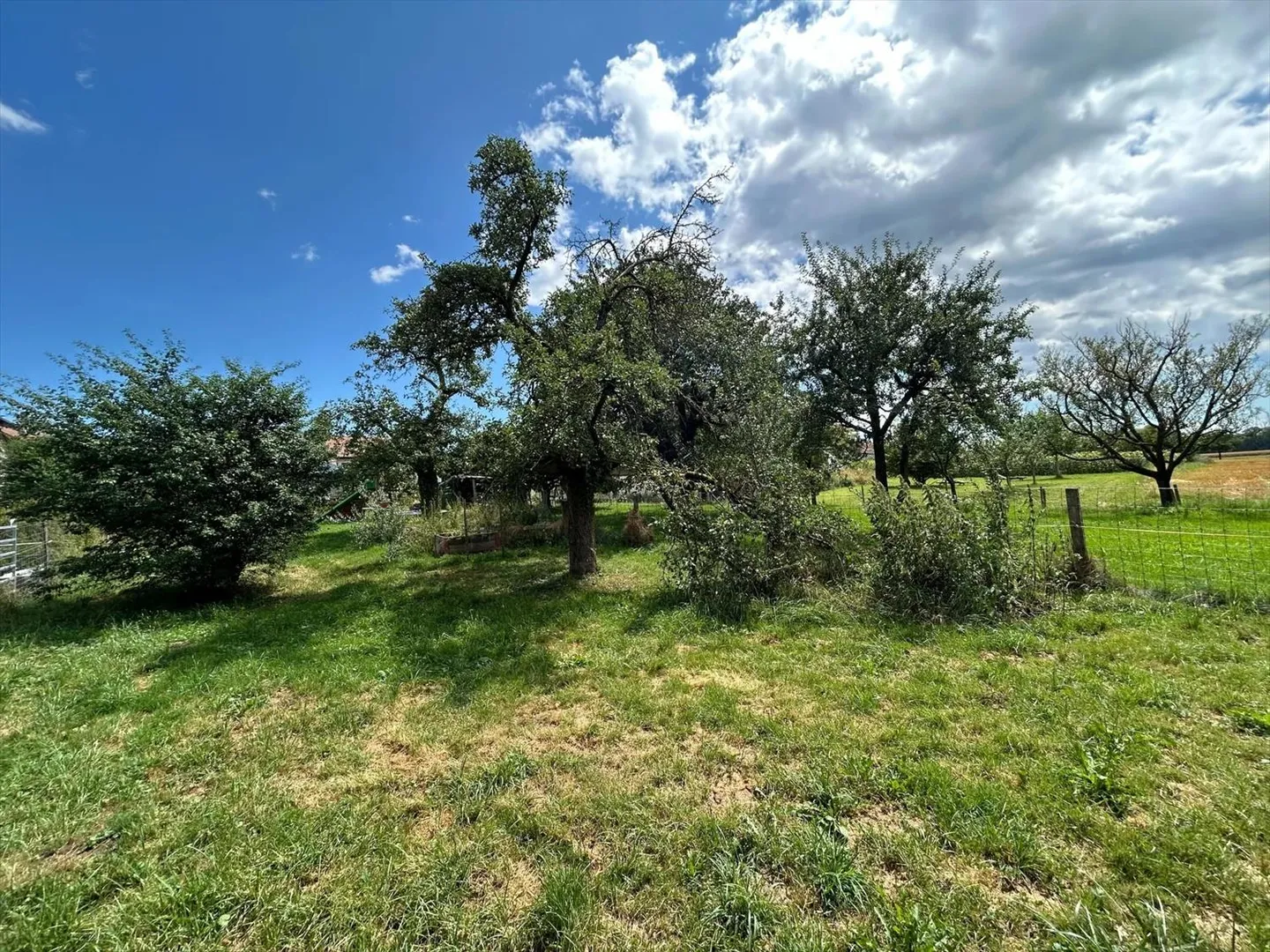 Charming house located just 5 minutes from Yverdon - Photo 8 of 8