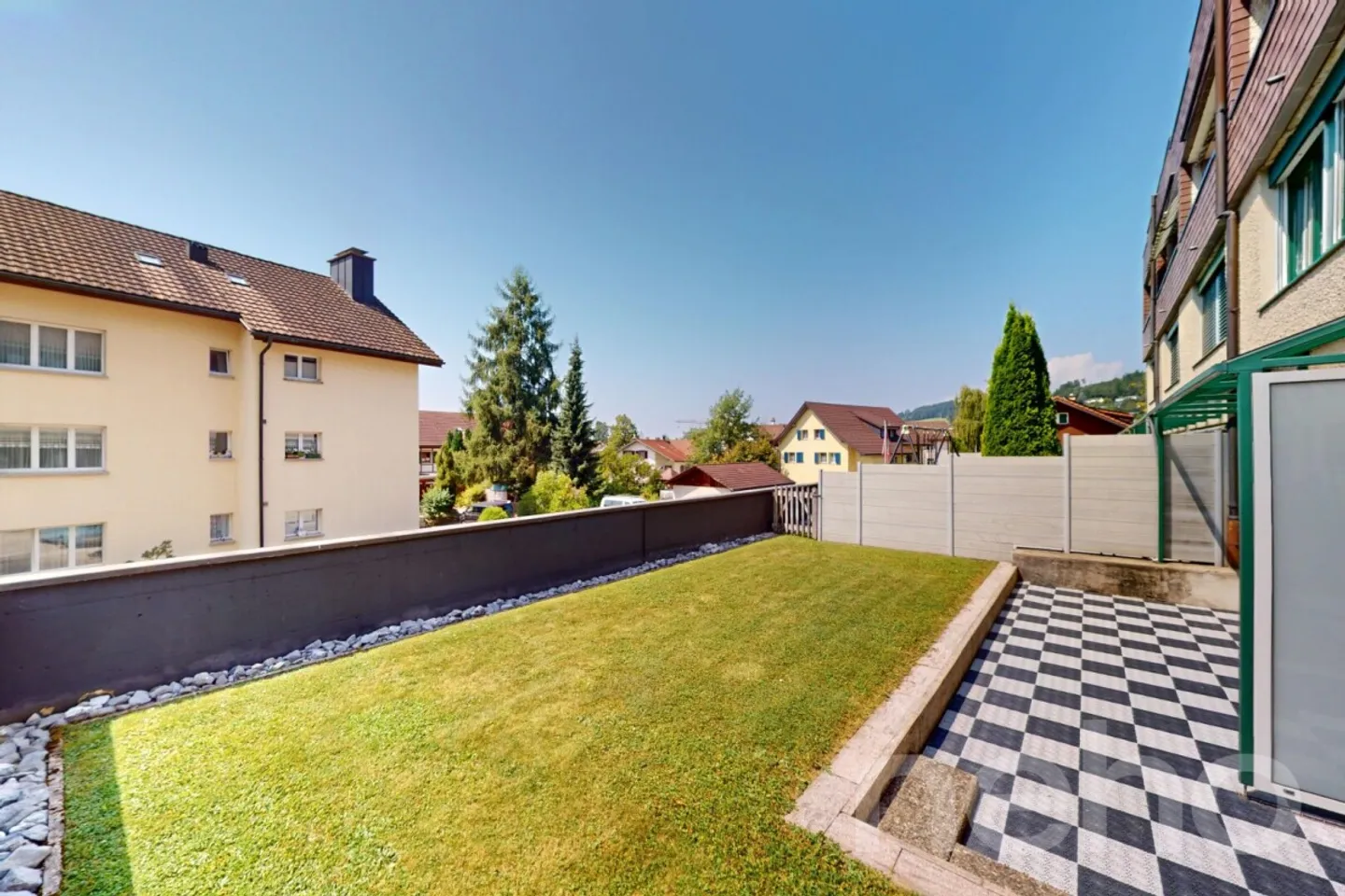 Modern and renovated maisonette apartment with garden seating area - Photo 11 of 12